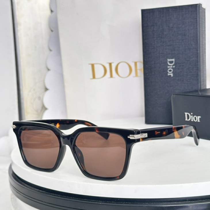 Picture of Dior Sunglasses _SKUfw77121936fw